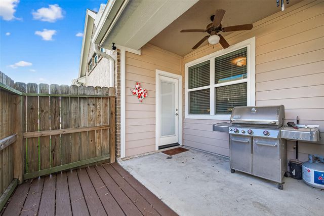 2026 Que Manor Drive, Houston, TX 77090