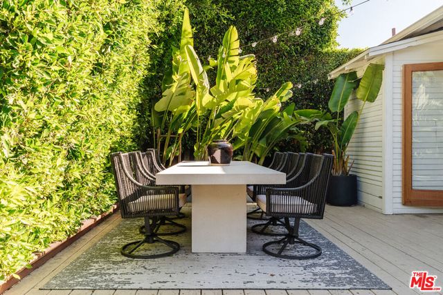 1163 Nelrose Avenue, Venice, CA 90291