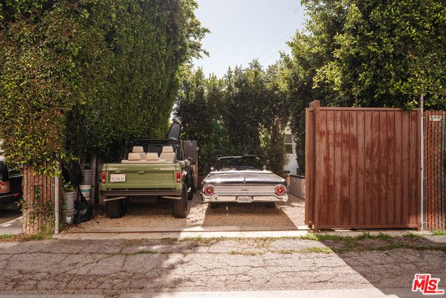 1163 Nelrose Avenue, Venice, CA 90291