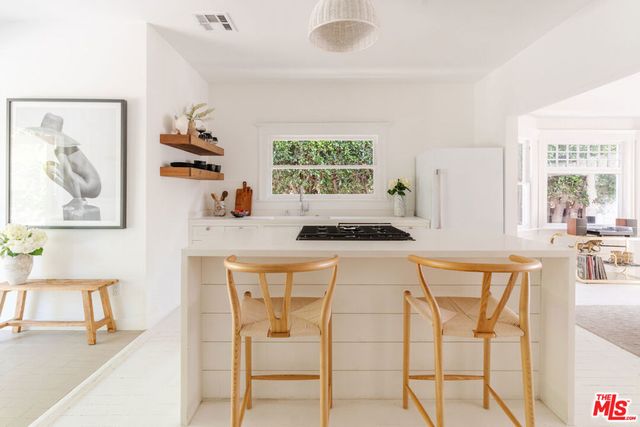 1163 Nelrose Avenue, Venice, CA 90291