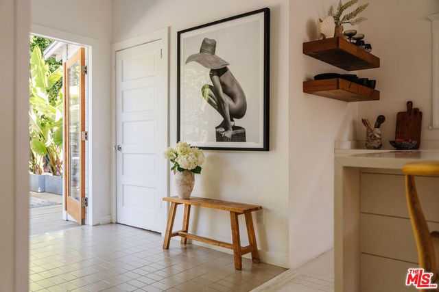 1163 Nelrose Avenue, Venice, CA 90291