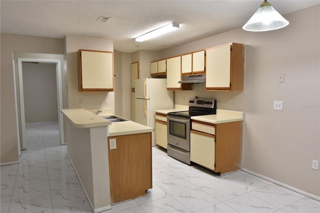 956 SALT POND PLACE 303, Altamonte Springs, FL 32714