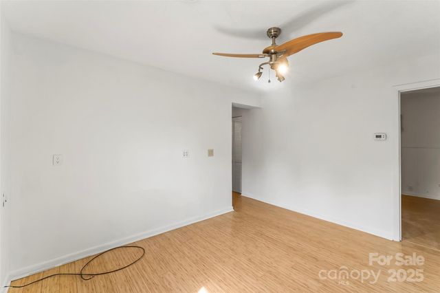 493 Dogwood Road, Candler, NC 28715