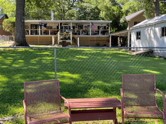 1892 Blacksgate East, Prosperity, SC 29127