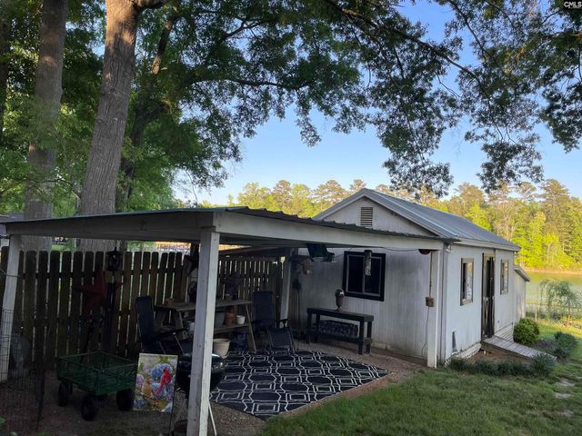 1892 Blacksgate East, Prosperity, SC 29127
