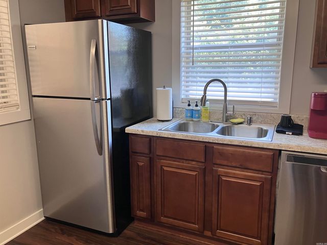 506 W Pleasure Avenue, Searcy, AR 72143