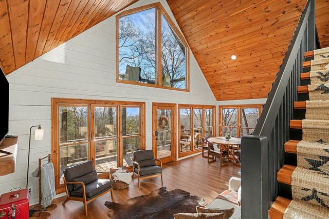 39 Joanna Court, Mineral Bluff, GA 30559