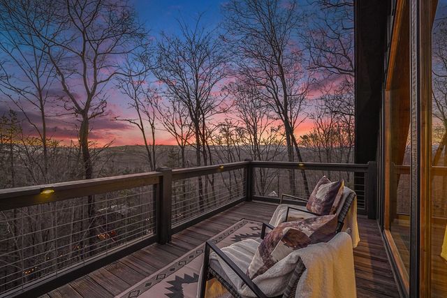 39 Joanna Court, Mineral Bluff, GA 30559