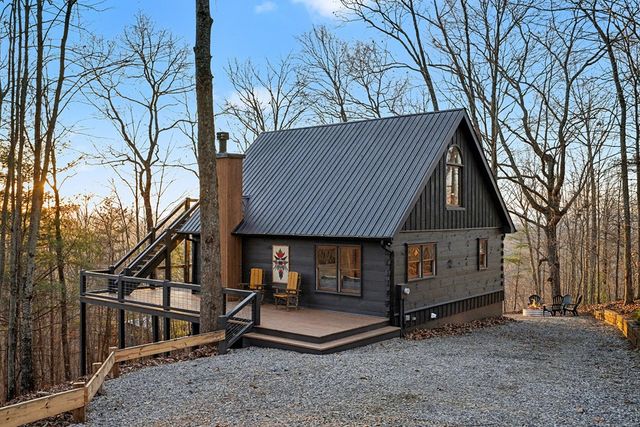 39 Joanna Court, Mineral Bluff, GA 30559