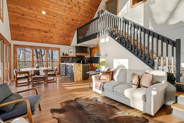 39 Joanna Court, Mineral Bluff, GA 30559