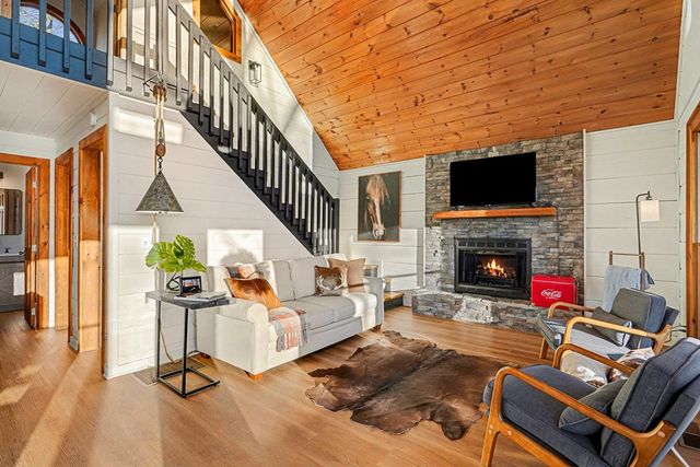 39 Joanna Court, Mineral Bluff, GA 30559