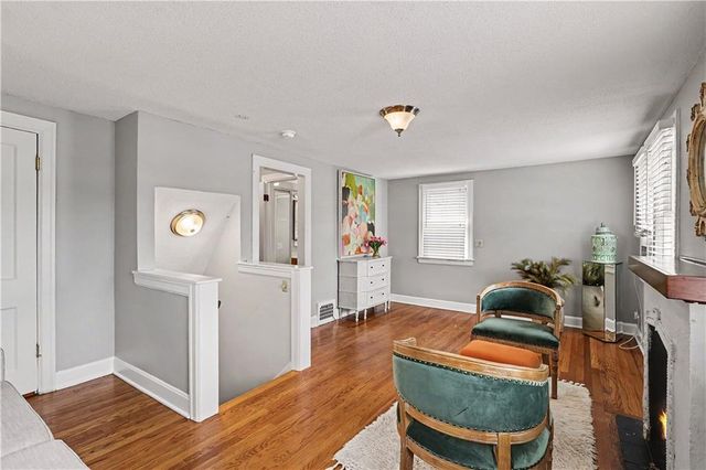 728 E 63rd Terrace, Kansas City, MO 64110