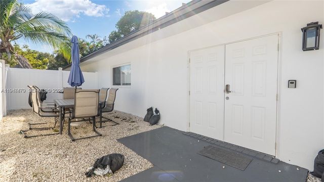 1702 SW 20th St A, Fort Lauderdale, FL 33315