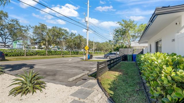 1702 SW 20th St A, Fort Lauderdale, FL 33315