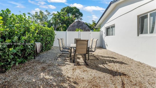 1702 SW 20th St A, Fort Lauderdale, FL 33315