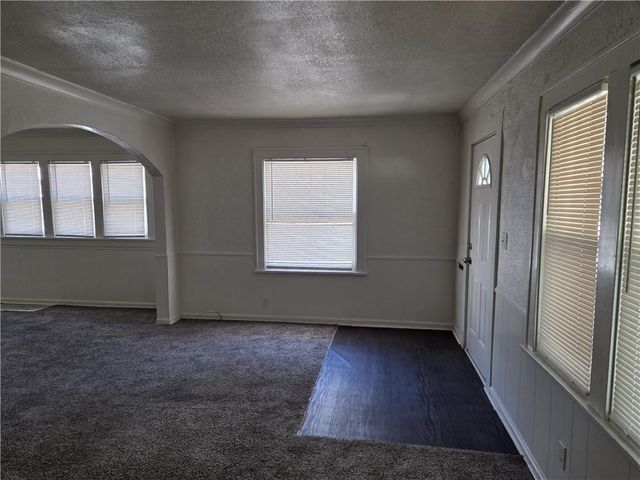 5342 Euclid Avenue, Kansas City, MO 64130