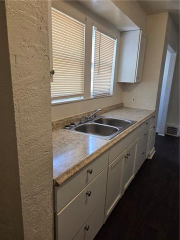 5342 Euclid Avenue, Kansas City, MO 64130