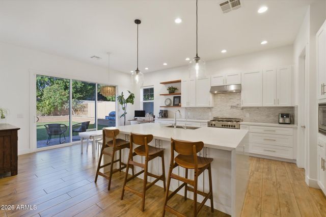 4222 E HAZELWOOD Street, Phoenix, AZ 85018