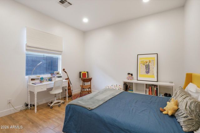 4222 E HAZELWOOD Street, Phoenix, AZ 85018