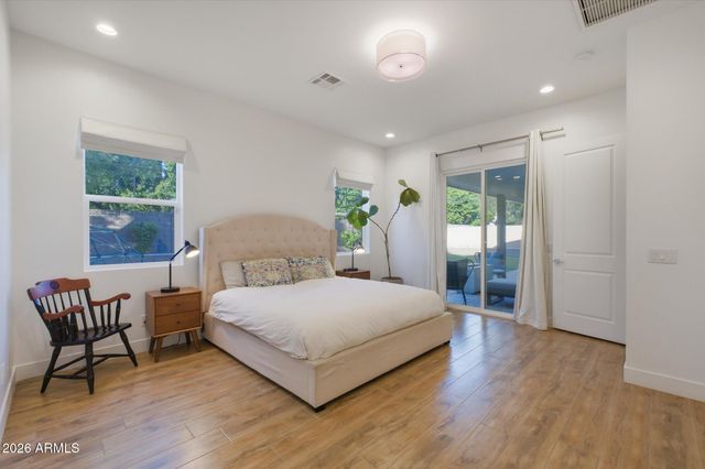 4222 E HAZELWOOD Street, Phoenix, AZ 85018