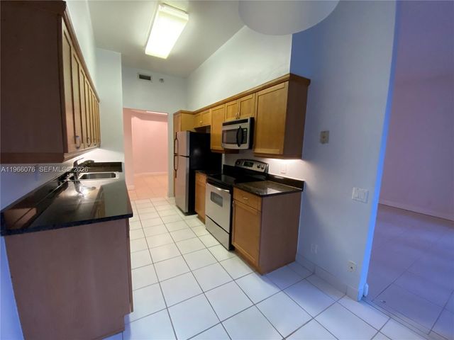 3640 Yacht Club Dr 103, Aventura, FL 33180