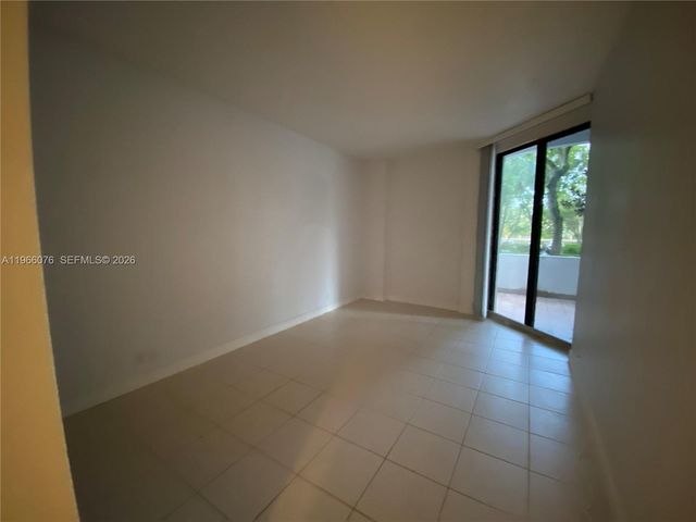 3640 Yacht Club Dr 103, Aventura, FL 33180