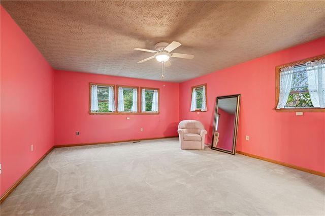 195 Jonathan, Hermitage, PA 16148