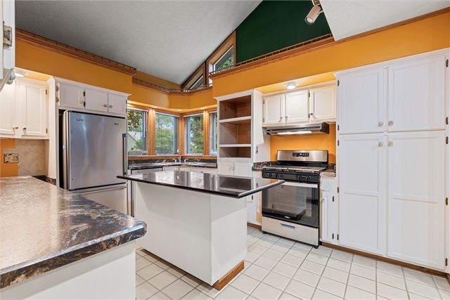 195 Jonathan, Hermitage, PA 16148