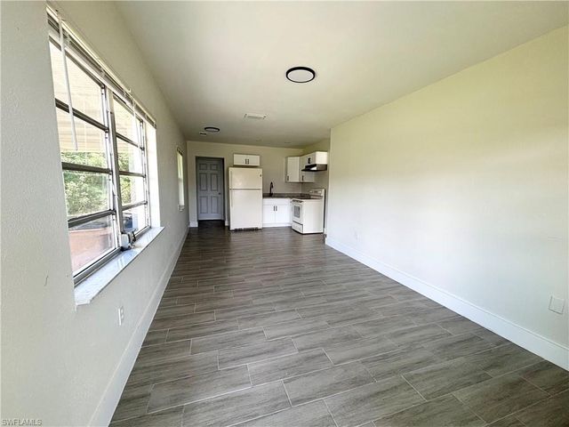 559 Wood AVE, Fort Myers, FL 33905