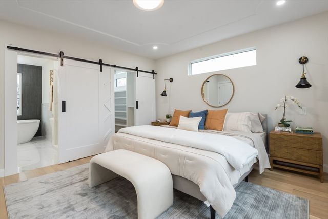 6 Gordon Rd, Arlington, MA 02474