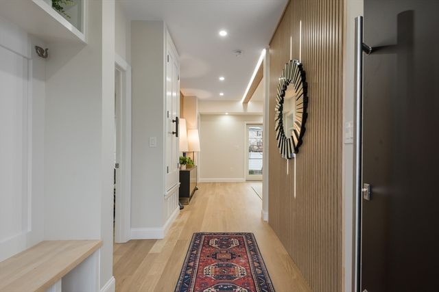 6 Gordon Rd, Arlington, MA 02474