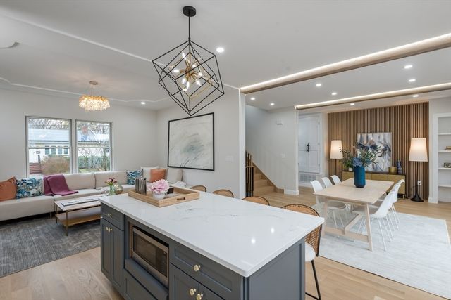 6 Gordon Rd, Arlington, MA 02474