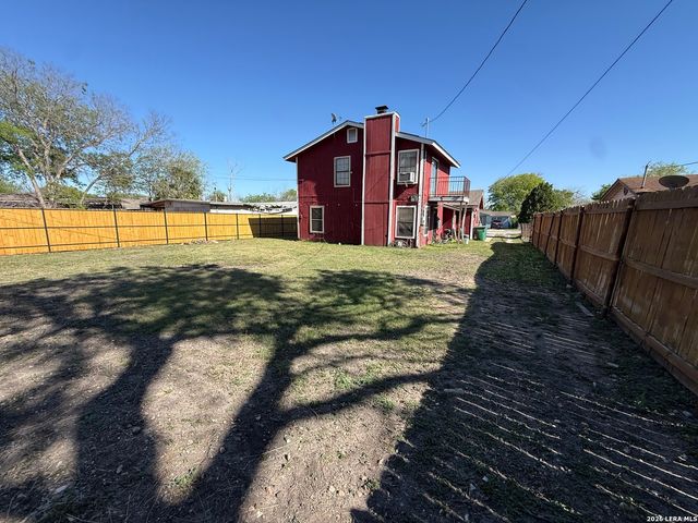 211 Waugh, San Antonio, TX 78223