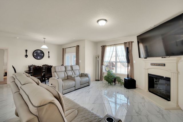 211 Hitt Street, Waxahachie, TX 75165