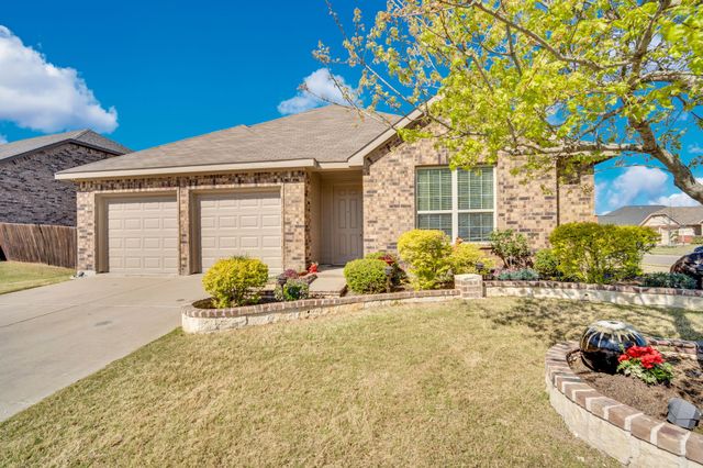 211 Hitt Street, Waxahachie, TX 75165