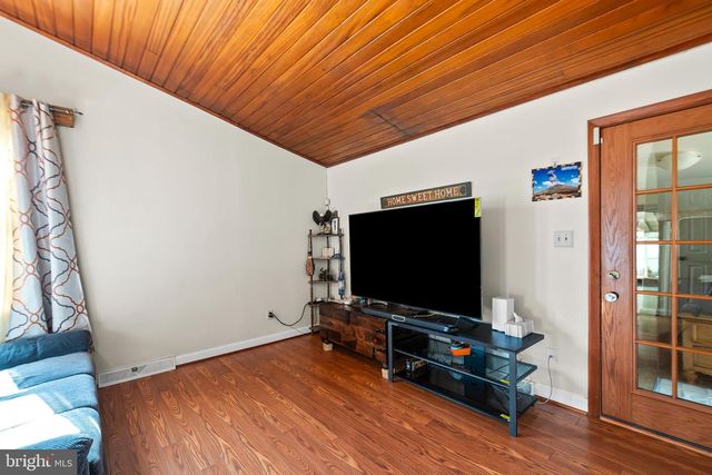 6014 GRIFFITH DR, Suitland, MD 20746