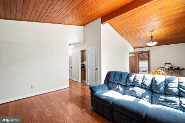 6014 GRIFFITH DR, Suitland, MD 20746