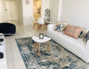 100 Lincoln Rd 541, Miami Beach, FL 33139
