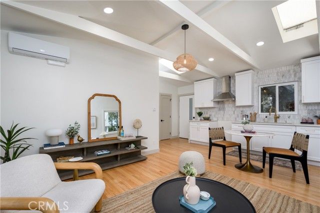 223 Howland Canal, Venice (los Angeles), CA 90291