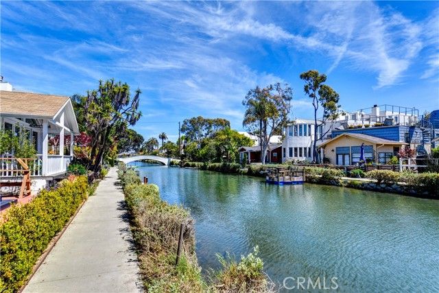 223 Howland Canal, Venice (los Angeles), CA 90291