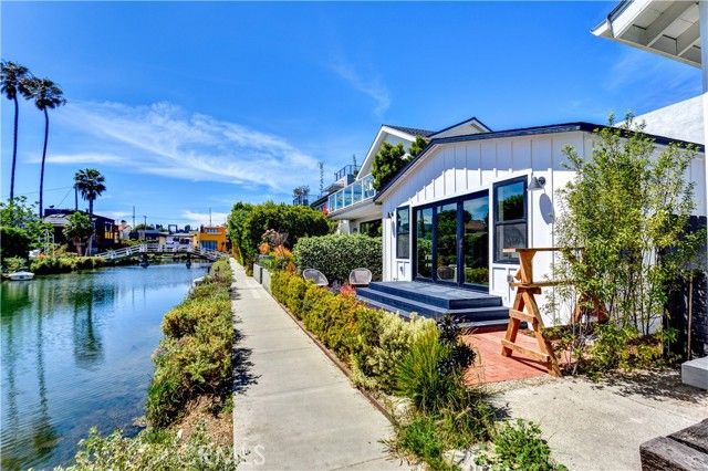 223 Howland Canal, Venice (los Angeles), CA 90291