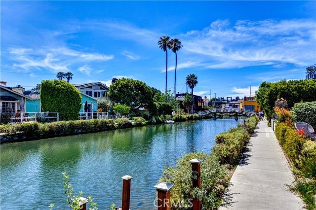 223 Howland Canal, Venice (los Angeles), CA 90291