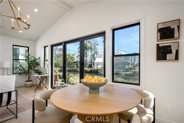 223 Howland Canal, Venice (los Angeles), CA 90291