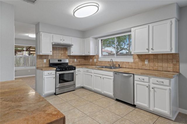 1904 Dayflower TRCE, Cedar Park, TX 78613