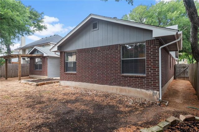 1904 Dayflower TRCE, Cedar Park, TX 78613