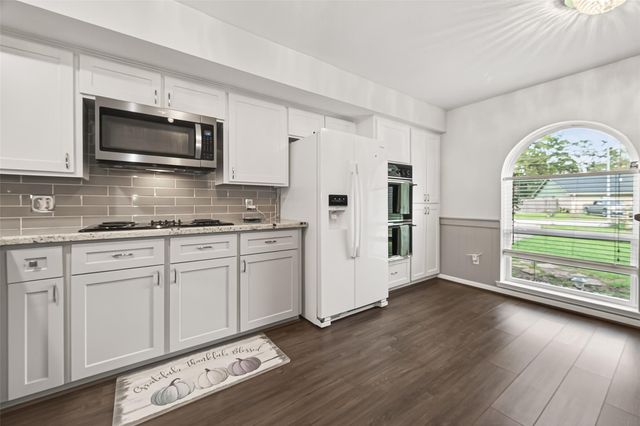 21707 Glenbranch Drive, Spring, TX 77388