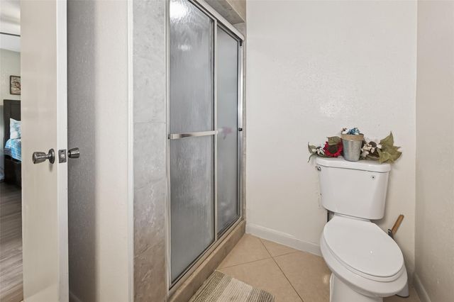 21707 Glenbranch Drive, Spring, TX 77388