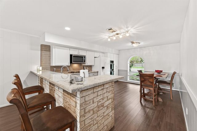 21707 Glenbranch Drive, Spring, TX 77388