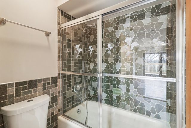 23460 W North Lakewood Lane, Lake Zurich, IL 60047