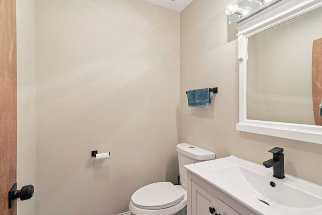 23460 W North Lakewood Lane, Lake Zurich, IL 60047